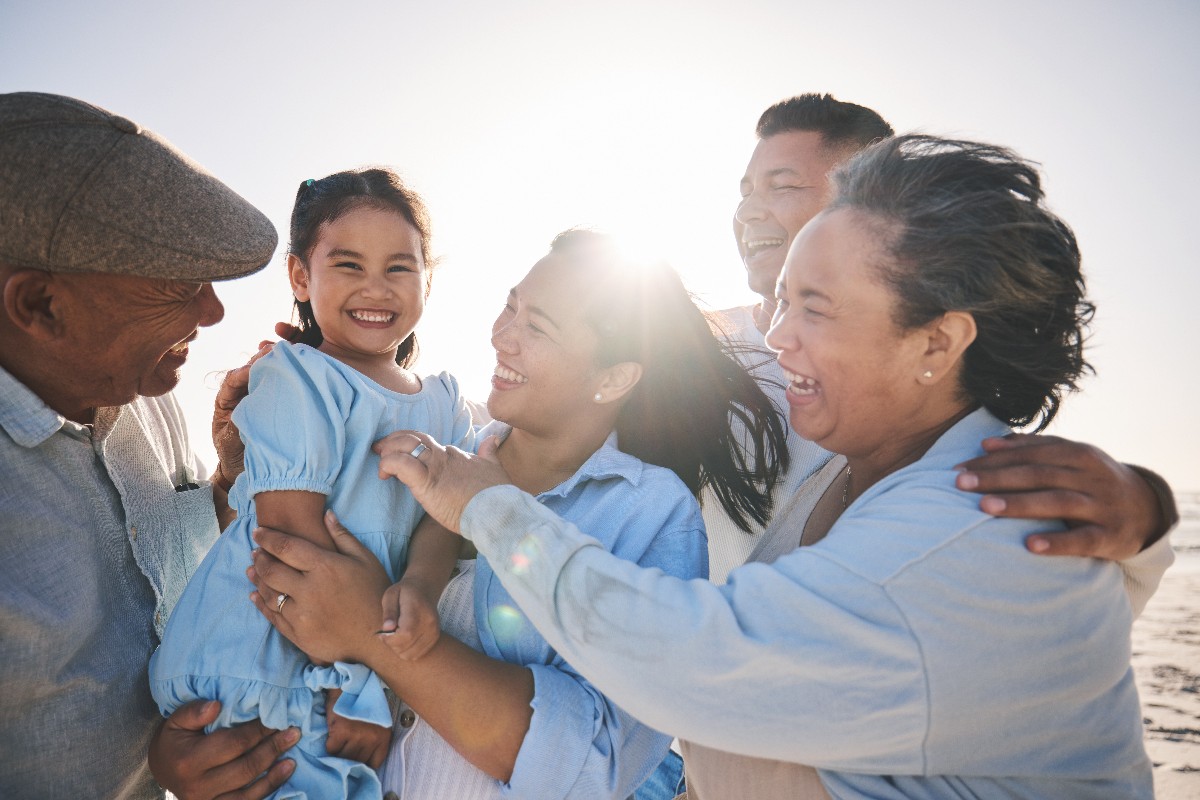 Descubre los retos emocionales al migrar por amor