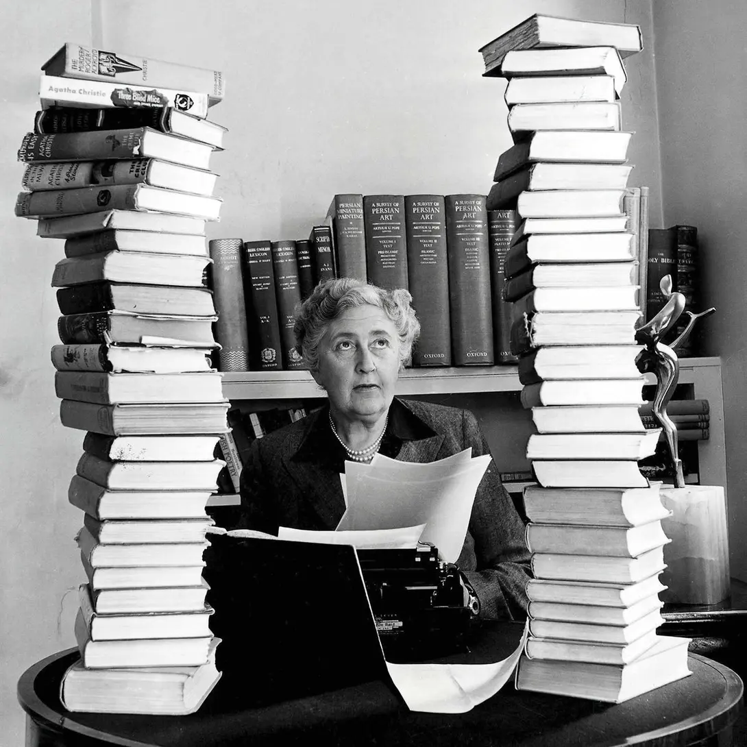 Read and discover the best books by Agatha Christie